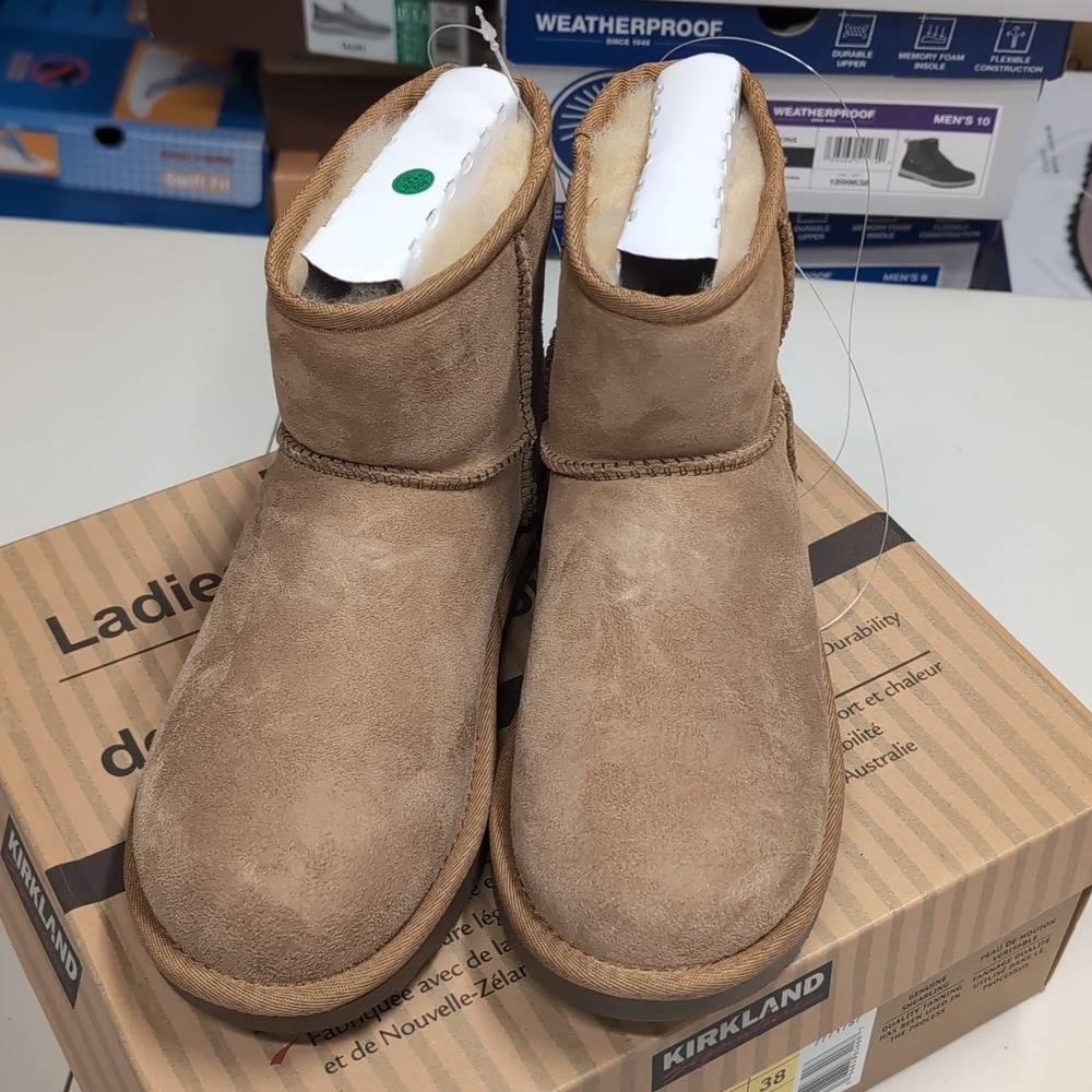 Kirkland Signature Shearling  Boots
